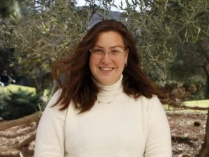 אמבר סנסורה, נציגת בוגרים בוועד המנהל – Amber Sensora